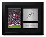 HWC Trading Nico Williams Athletico Bilbao Gifts Printed Signed Autograph Picture for Soccer Fans and Supporters - US Letter Framed (ID-008624)