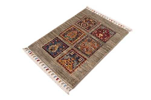 Tapis d'Orient 39x59 en laine véritable pour isoler et sublimer vos petits espaces