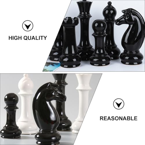Décoration échecs céramique noire pour sublimer un salon vide - 4