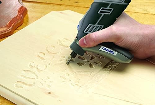 Dremel 8220 12 V akumulatorowe narzędzie obrotowe zestaw multinarzędzi z 1 przystawką i 5 akcesoriami, akumulatorem litowo-jonowym 2,0 Ah, 5000-35000 obr./min