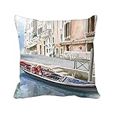 Caractéristiques : fabriqué à partir de tissu tricoté Simplex de haute qualité, chaque côté est imprimé en couleur avec la même image. Ces oreillers 100% polyester sont doux et infroissables. Lavable en machine, garnissage synthétique inclus.