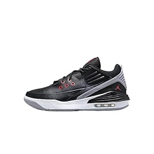 Nike Mens Jordan Max Aura 5