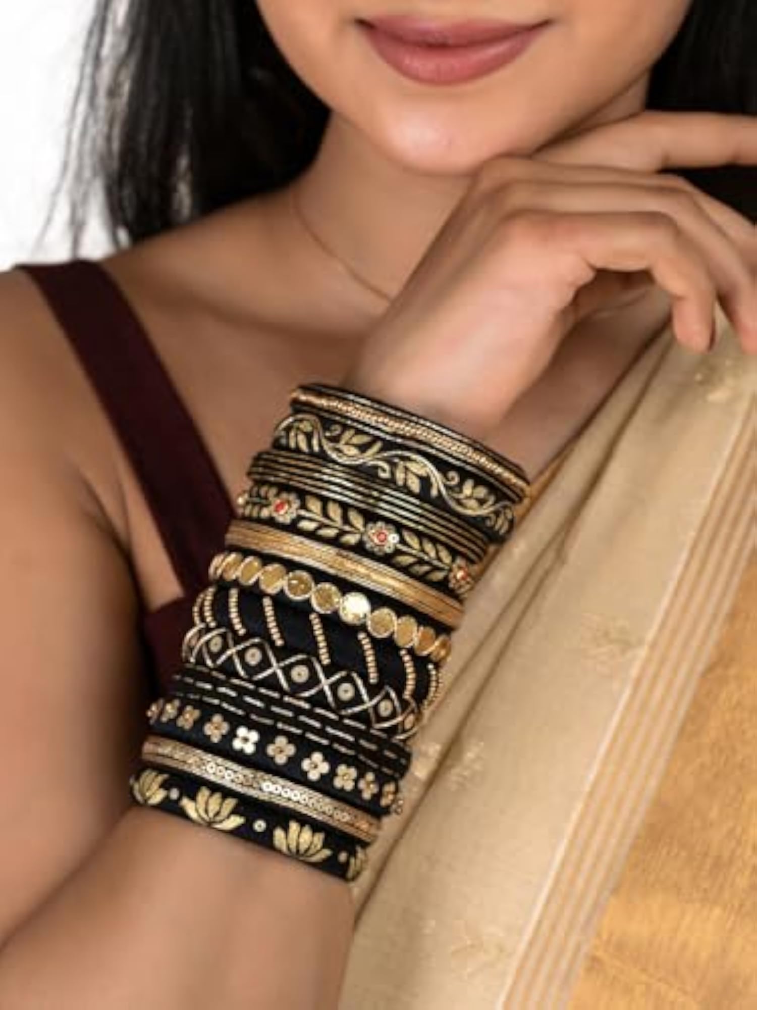 Women's Nisha Beads Handcrafted Cotton Thread Bangle Set, Size 2.8