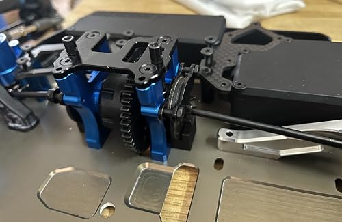 Dhawk RC8B3.2 Aluminum Center Bulkhead Blue for Team Associated RC8B4/T4/T4e/B3.2/T3.2