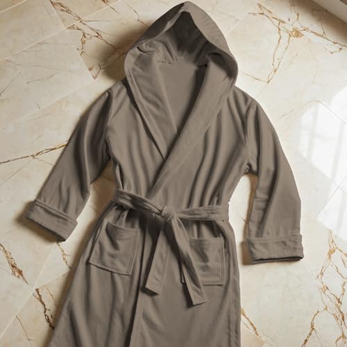 PETTI Artigiani Italiani Szlafrok z Mikrofibry Męski Damski z Kapturem, Kieszeniami, Paskiem, Unisex Szybkoschnący na Siłownię, Basen, Plażę, Spa, Taupe, L