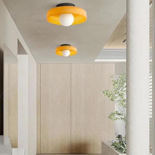 Plafonnier moderne en verre pour une chambre chaleureuse