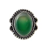 Ring aus Silber mit Edelsteinen