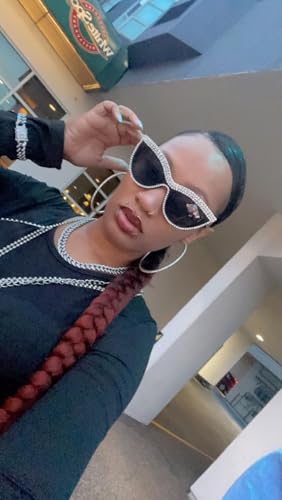 FEISEDY Women Oversized Diamond Sunglasses Fashion Cat Eye Rhinestone Sunglasses Jeweled Frame Costume Party B23603