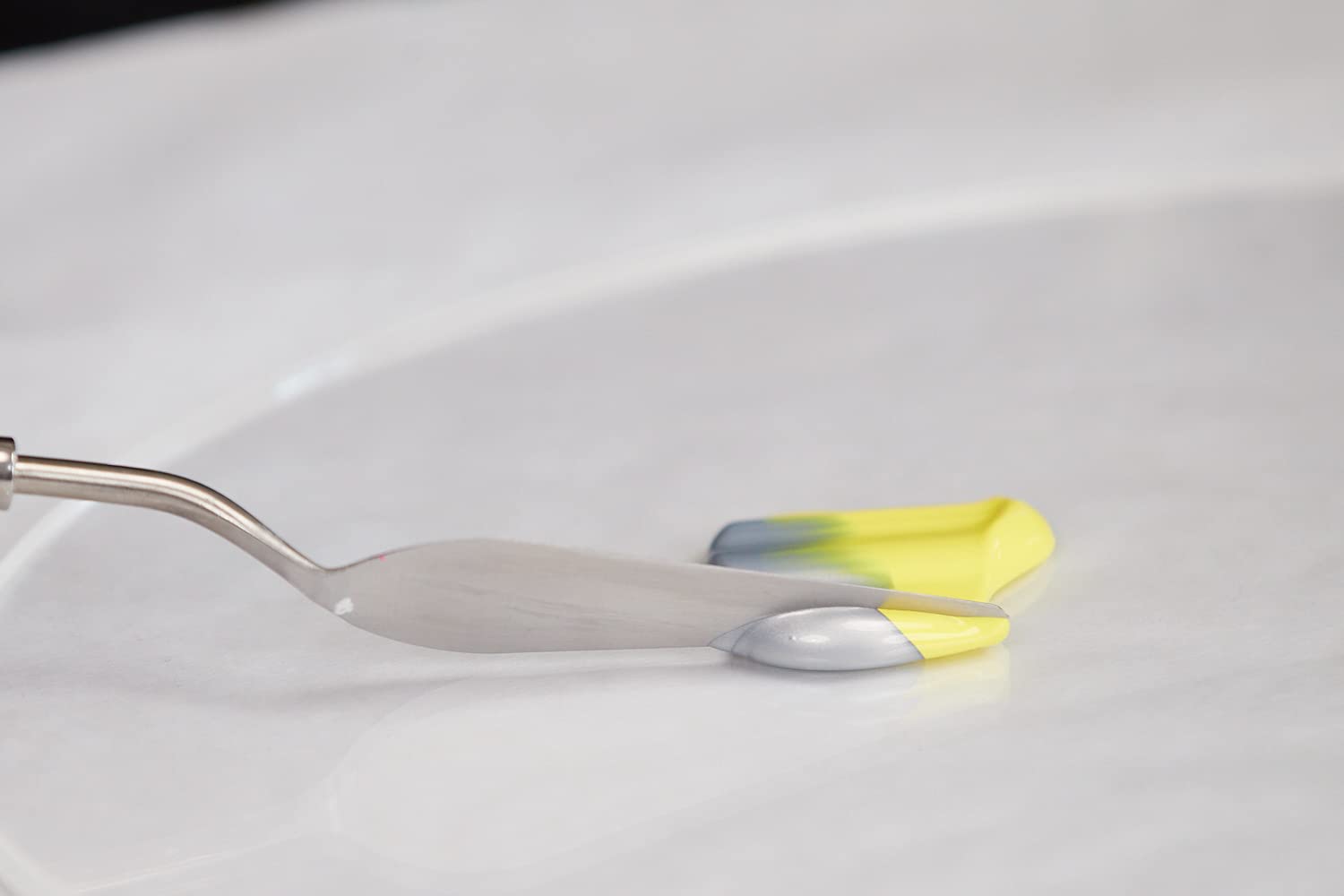 Liquitex 8508 Metallic Silver Medium for Acrylic Paints, Gives Acrylic Paints Metallic Highly Reflective Silver Effects with Brilliance, Age-resistant in Artist Quality - 237 ml Bottle