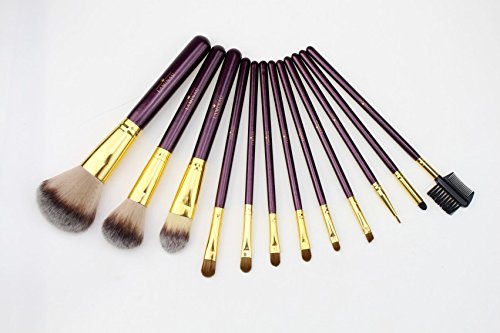 SOFTEST SILK FEELING ON YOUR FACE 12pc makeup brushes with free bonus gift eyeshadow palette. This is a high quality mak