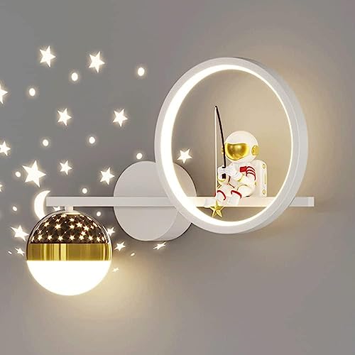 Applique murale astronaute LED 3 couleurs en métal avec abat-jour terre et étoile pour chambre