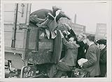 personentransporter 9 sitze Alle Vintage-Fotos sind einzigartige Sammlerstücke/Erinnerungen, da es nur einen von jedem Artikel mit solchen Briefmarken, Datum und handgeschriebenen Kritzeleien auf der Rückseite gibt. Diese Markierungen bestätigen und erhöhen den Wert des Sammlerstücks. Das Wasserzeichen befindet sich nicht auf dem tatsächlichen Foto