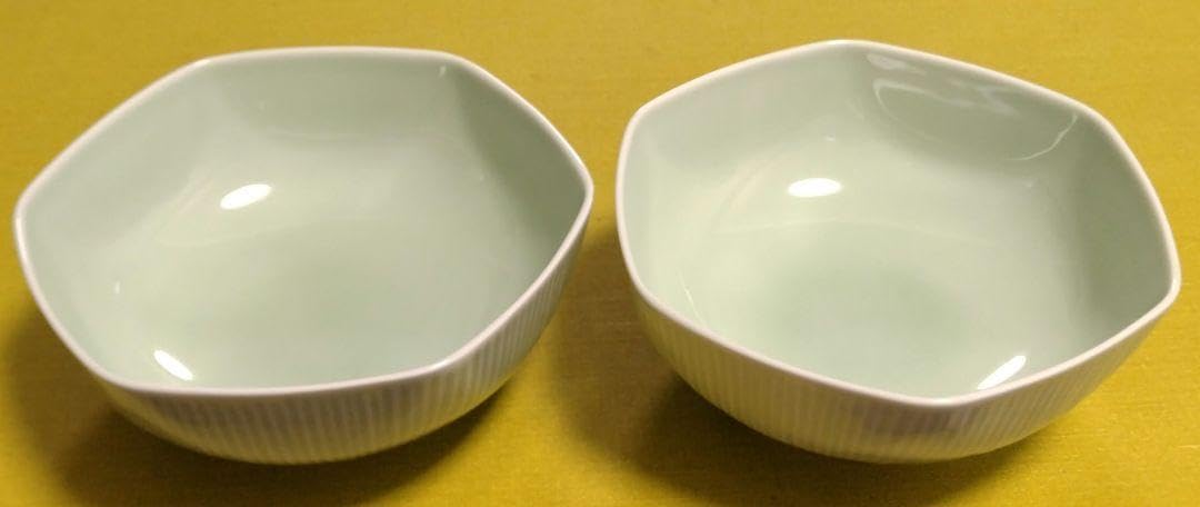 ✨最終価格 廃番品✨ 深川製磁 亀 皿 ２枚 六角 千彫 小鉢 ２個 青磁 Amazon.co.jp: 深川製磁 亀 皿 2枚 六角 千彫 小鉢 2個 青磁