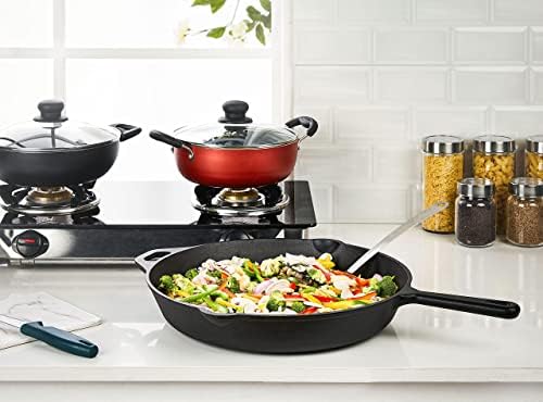 Amazon Basics Pre-Seasoned Cast Iron Skillet - 38.1 cm