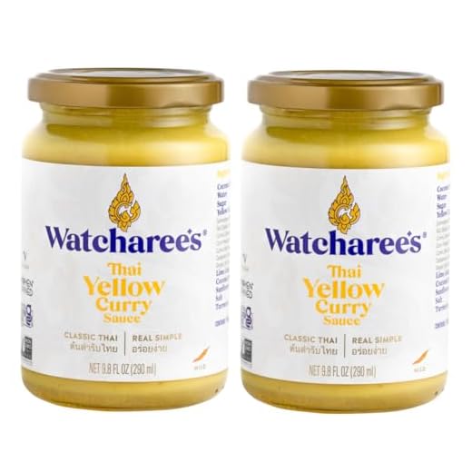 WATCHAREE'S Thai Yellow Curry Sauce | Vegan | Authentic Traditional Thai Recipe | 12oz Jar (Thai Yellow Curry, 2 pack)