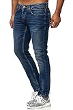 PASSFORM: Die Passform dieser Jeans ist Slim Fit, mit Stretch Anteil.