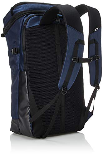 オークリーESSENTIAL BOX PACK M 4.0 「RED CODE」テクノロジー ボール取り付けベルト PC収納 アイウエアポケット キャリーバッグ用背面ベルト アイウエアホルダー リフレクター ボトルポケット シューズポケット BLACK IRIS