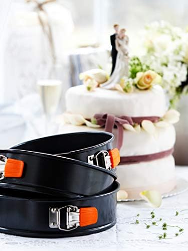 Le Creuset Toughened Non-Stick Bakeware Springform Round Cake Tin, 20 cm, Black