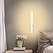 Luce LED con sensore di movimento, luce notturna magnetica adesiva a 3 colori 2 modalità con batteria ricaricabile USB, piastra di ferro, pad adesivo per guardaroba, armadietto, corridoio, credenza