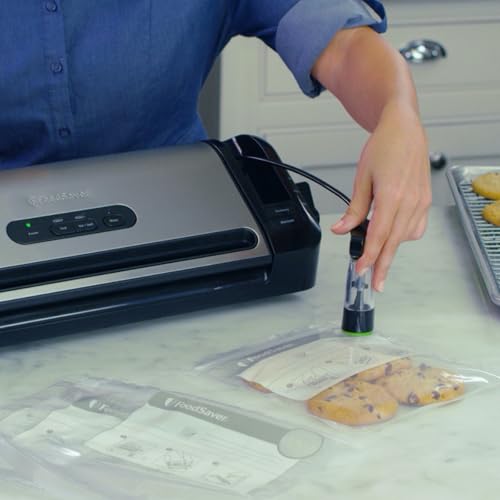 image for FoodSaver FSFRBZ0316-000 1-Gallon Vacuum Zipper Bags, 12 Count, Multi 