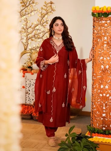 Image of Klosia Women Embroidery Solid Straight Kurta and Pant Set with Dupatta