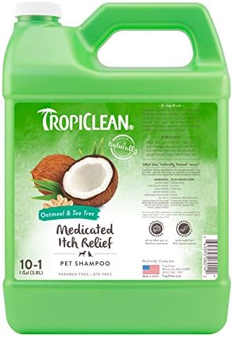 TropiClean Dry Cat Shampoo - Deep Cleansing Waterless Cat Shampoo - No Water Required - Moisturises Dry Skin - Used by Groomers - Oatmeal Enriched, 220ml