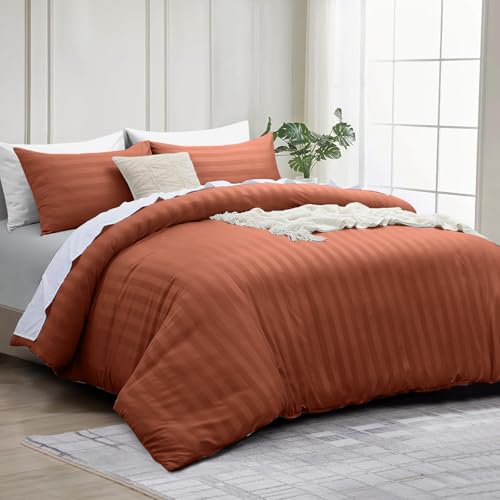 INSPIRE HOMEWARE Double Duvet set - Premium Hotel Quality Reversible Satin Stripes Duvet Cover with 2 Pillowcases, Rust Double Bedding Set - Soft Microfiber Quilt Bedding