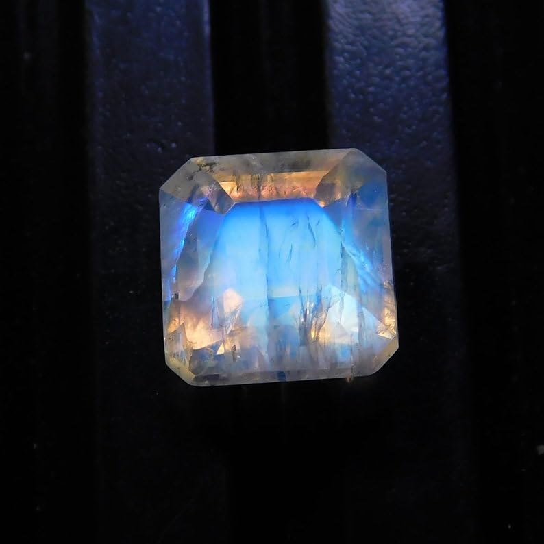 Pierre de lune naturelle taillée en Asscher, gemme d'exception 6x6 mm - 5