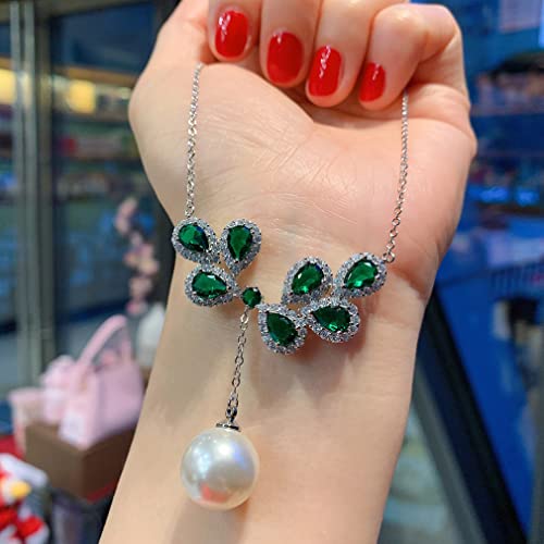 Pendentif émeraude et rubis en argent avec perle pour sublimer vos soirées