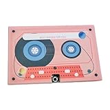 Fabriquée en papier, cette carte allie beauté et durabilité. Idéal pour les utilisateurs qui veulent célébrer tout en protégeant l'environnement