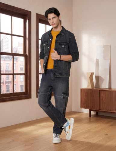 Image of Amazon Brand - Symbol Men's Baggy Cargo Jeans (Loose Fit | 100% Cotton)