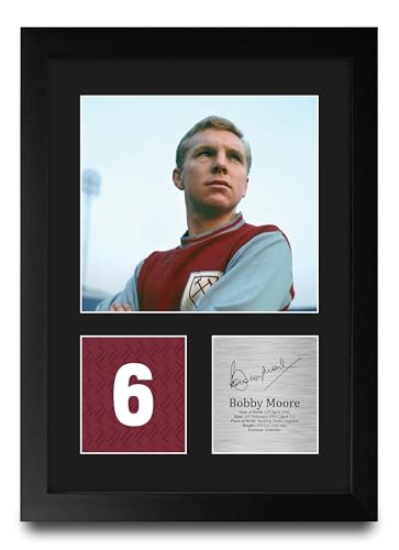 Image of HWC Trading Bobby Moore Gifts Printed Signed Autograph Picture for Football Fans and Supporters - A4 Portrait Framed