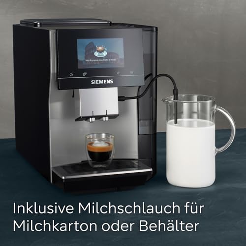 Siemens Kaffeevollautomat EQ700 classic, großes farbiges TFT-Display, 36 Heiß- und Kaltgetränke, Cold Brew, 10 Favoriten, 2-Tassen-Funktion, Steuerung per App, autom. Reinigungsystem, Silber, TP715E17