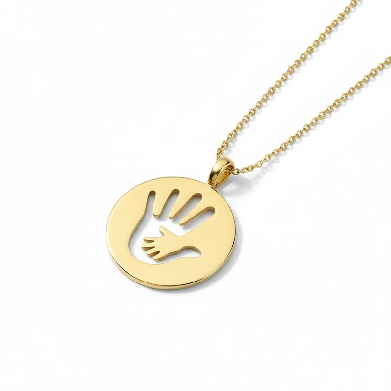 Collier pendentif main argent plaqué or, le cadeau symbolique idéal