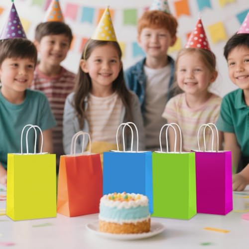 Sacs cadeaux pratiques : lot de 36 sacs en papier kraft coloré avec anse, 15 x 8 x 21 cm, parfaits pour emballer les anniversaires, les mariages, Noël et les fêtes. – vue 5