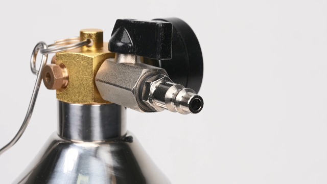 AC Flush Kit, Air Conditioner System Flush Canister Kit with Pressure Gauge
