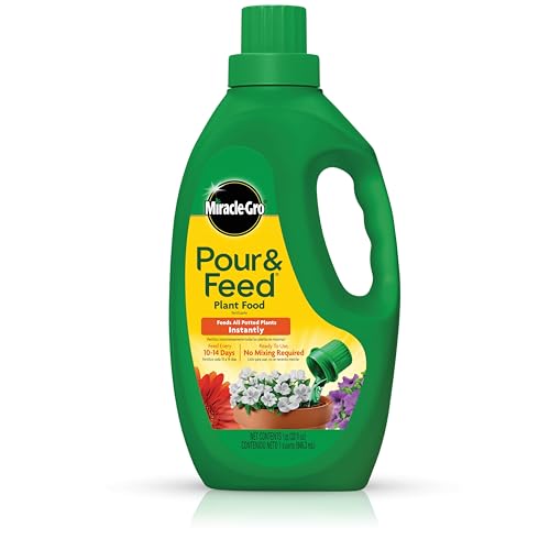 Miracle-Gro Pour & Feed Plant Food - Outdoor and Indoor Plant Fertilizer for Containers, Instantly Feeds, 32 fl. oz. 32 oz (Single)