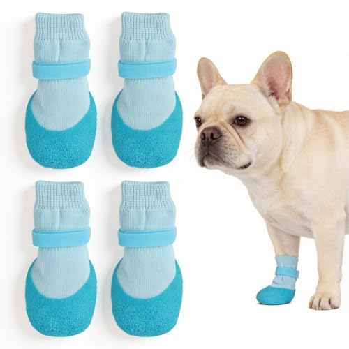 Image of Qpets 4Pcs Non-Slip Dog Socks, Rubber Dog Shoes Waterproof Pet Paw Protector Shoes with Soft Knit Upper & Durable Grip Sole, Adjustable Strap Pet Booties for Dogs Cat Indoor Outdoor Walking M 4-6.5KG