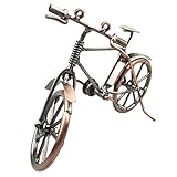 Das Fahrrad ist aus Metall gefertigt und erstrahlt in einem rustikalem Used-Look.