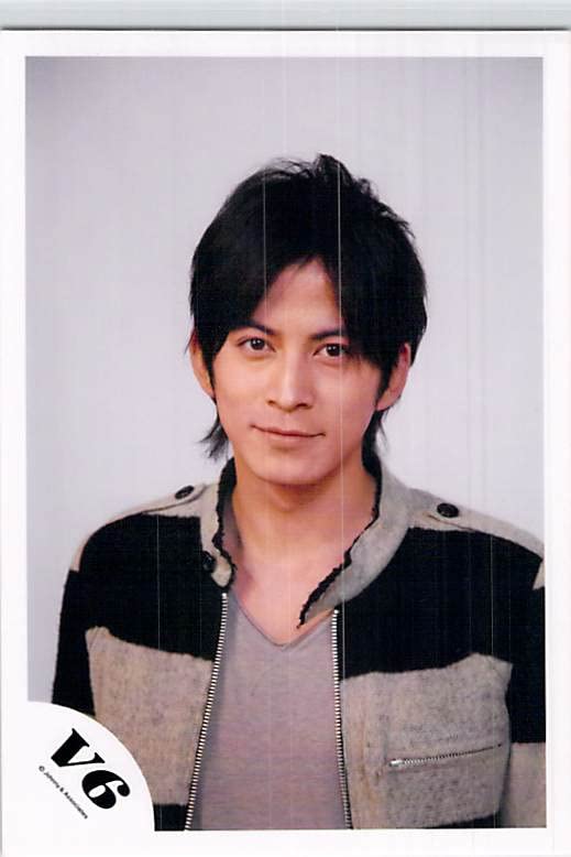 V6 岡田准一 写真 カミセン ComingCentury 初期 旧ロゴ 新ロゴ V6 岡田准一 写真 カミセン ComingCentury 初期 旧ロゴ 新ロゴ V6 岡田准一