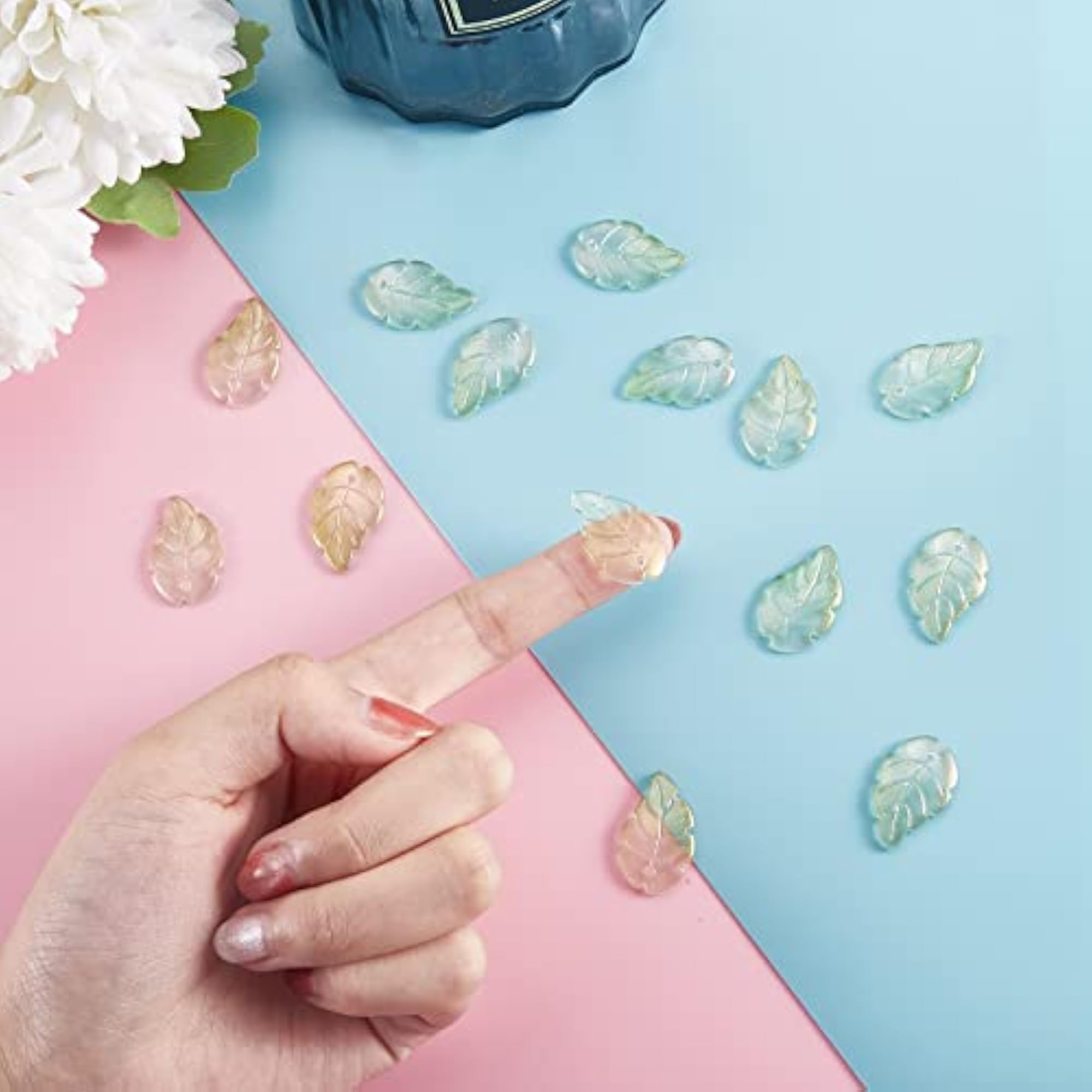100pcs Emerald Glitter Leaf Charms for DIY Craft