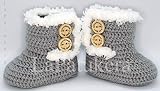  Patucos para bebé de crochet, Unisex. Estilo botas Canadá de color a elegir, realizadas en lana, tallas de 0 hasta 9 meses, hechos a mano en España. Regalo para bebé