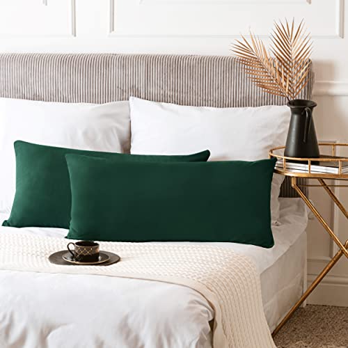 VelvetHome 2er Set Kissenbezug 40x80 cm | 100% gekämmte Baumwolle | Made in EU | 165gsm | Kissenhülle mit Reißverschluss | Premium Jersey Kopfkissenbezug 40x80 | Dunkelgrün Cover