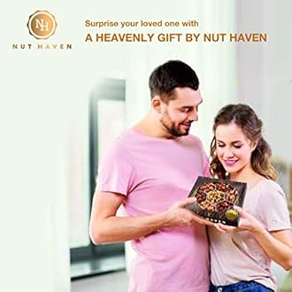 Nut Haven Holiday Gift Basket - Assortment Of Sweet & Roasted Salted Gourmet - Assorted Food Gift Box for Christmas, Thanksgiving, Fathers Day, Mothers Day, Sympathy, Family, Men & Women