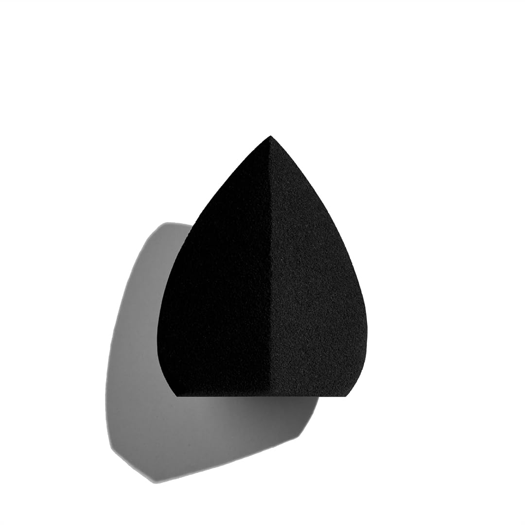 Sigma Beauty 3DHD Makeup Blender | Professional Makeup Sponge with Angled Edges | Prime, Conceal, Sculpt & Highlight | Vegan, Cruelty Free, Black