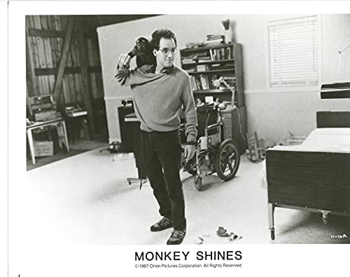 Jason Beghe Monkey Shines 8x10 ORIGINAL Photo #X4021