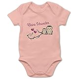 Mit unseren Kurzarmbodys hast du ein besonderes Babygeschenk für die Tochter und den Sohn, perfekt als Weihnachtsgeschenk, Ostergeschenk, Taufgeschenk oder Geburtstagsgeschenk