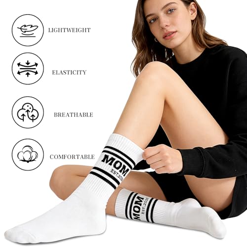 Skdgih Gifts for Mom Est 2026 Socks - Funny Black White Cotton Crew Socks, Anniversary Birthday Gifts for New Parents — view 4