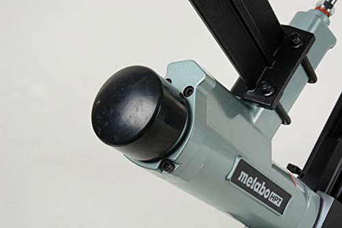Metabo HPT Flooring Stapler | Pneumatic | Accepts 15.5 Gauge 1"-2" Staples | 1/2” Crown | Detachable Long-Reach Handle | 5-Year Professional Warranty | N5010AB - Thumbnail 4