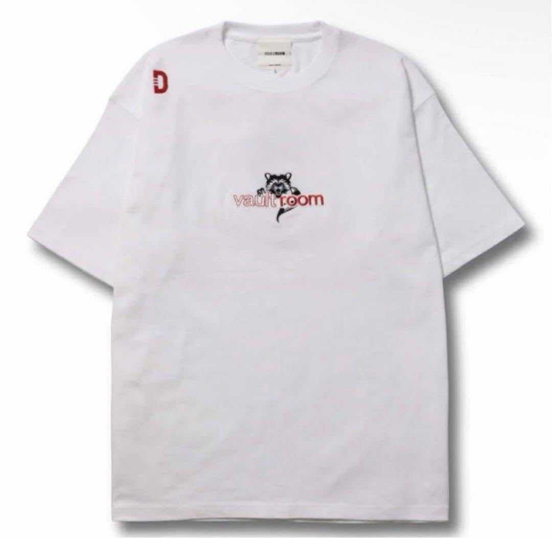 Amazon.co.jp: XL CR だるまいずごっど vaultroom コラボTシャツ